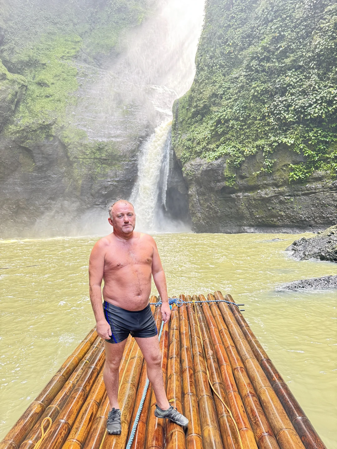 Мы с мужем остались очень довольны этой экскурсией и гидом в целом! Рафтинг необычный- но безопасный!