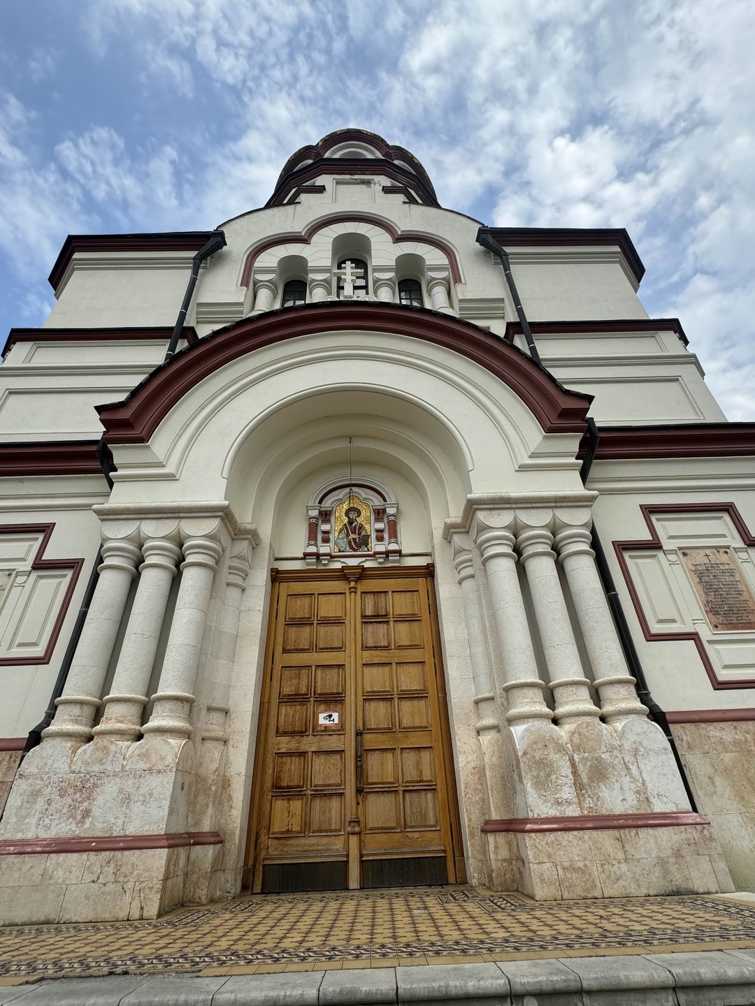 Прекрасная, волшебная Абхазия! Чудесное путешествие совместное с гидом Юрием! Очень профессионально, душевно рассказывал о каждом уголке