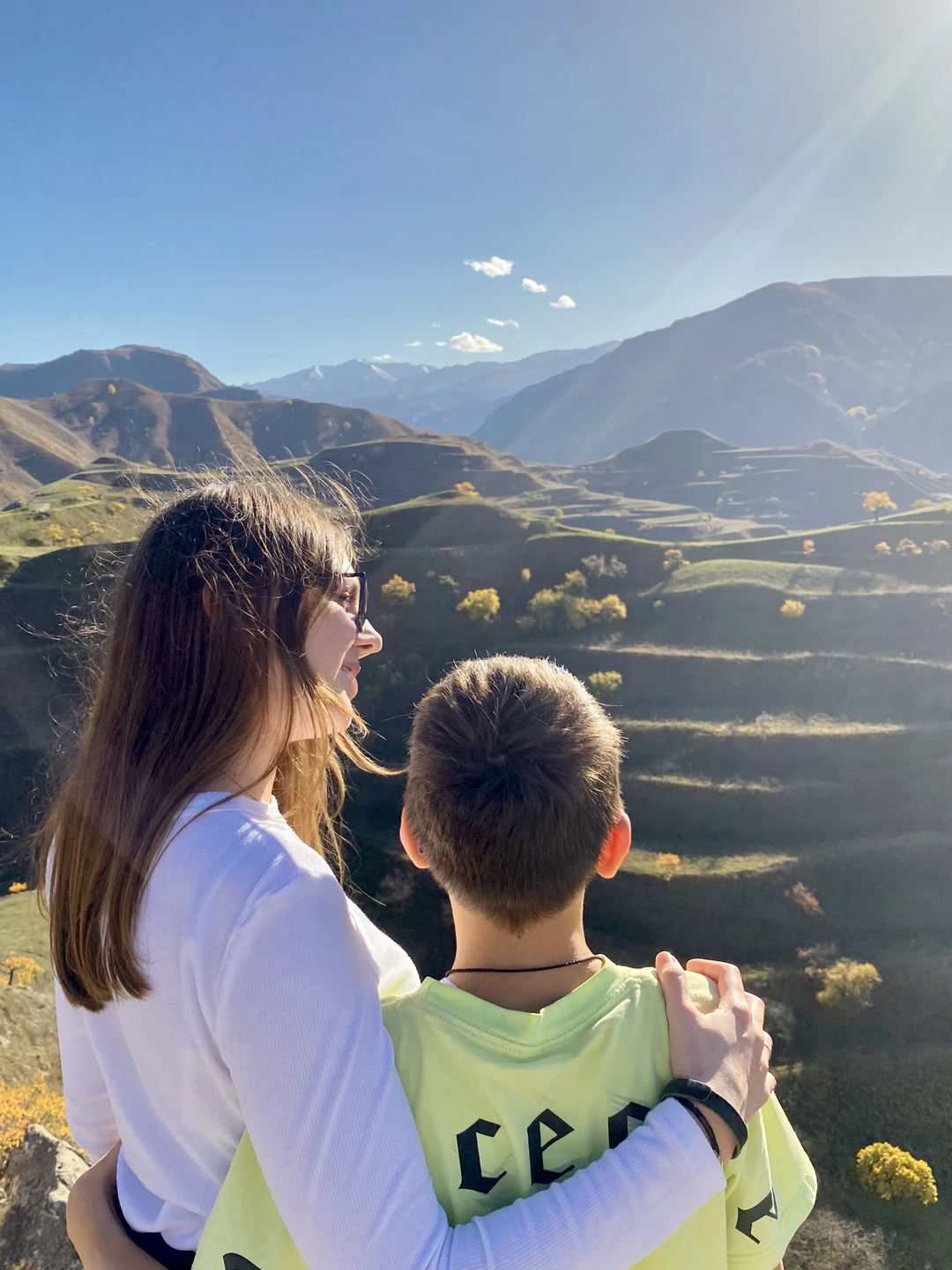 Все очень понравились, душевно, Михаил и все расскажет, и сфотографирует там, где лучше ракурс, и напоит, и накормит, и душевно поговорит