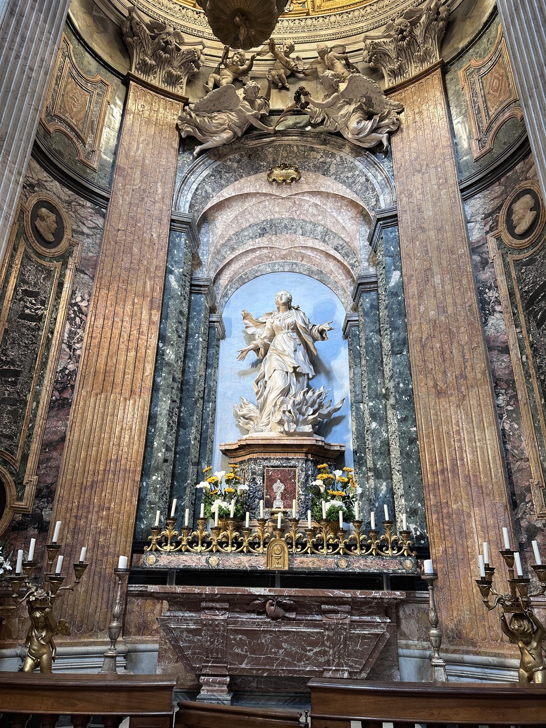 Прекрасный гид! Наталия показала самые важные места и объяснила всё простым и понятным языком. Остались только положительные впечатления