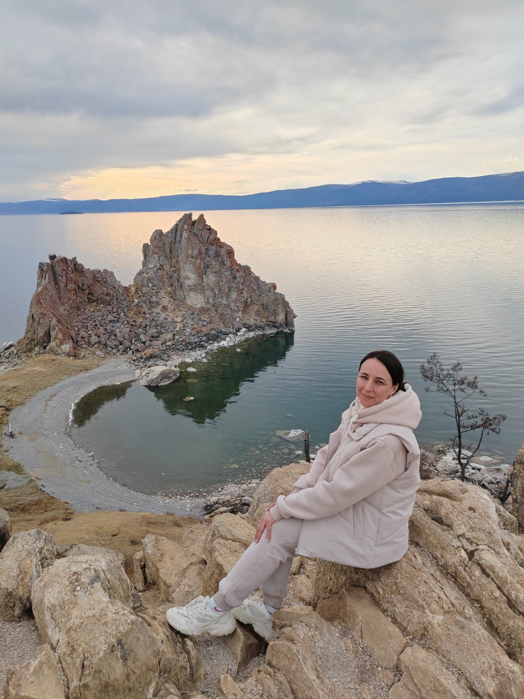 Это должен увидеть каждый!!! Ольхон - это место невероятной красоты. Алексей нас провез по удивительно красивым