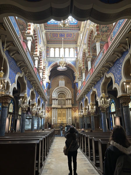 Мы в полном восхищении и от гида, и от увиденного. Были на экскурсии в октябре 2025