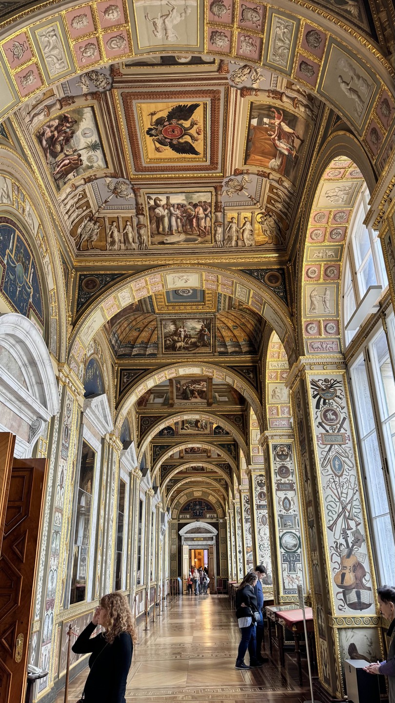 Экскурсия по Эрмитажу в мини-группе (билеты включены) (Надежда)