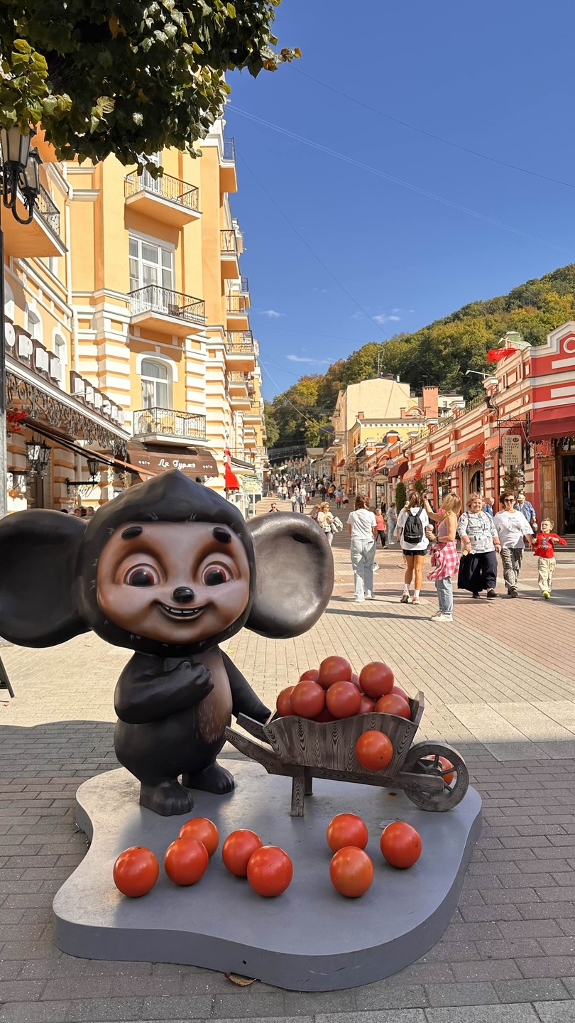 Рекомендую выбрать 3 города к осмотру, мы взяли Ессентуки, Кисловодск и Железноводск. Также рекомендую добавить гору