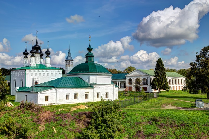 Умиротворяющий Суздаль