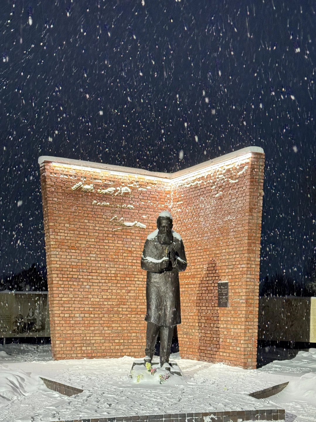 Потрясающая экскурсия! Наталья очень милая и эрудированная. Ответила на множество каверзных вопросов других участников группы. Говорила