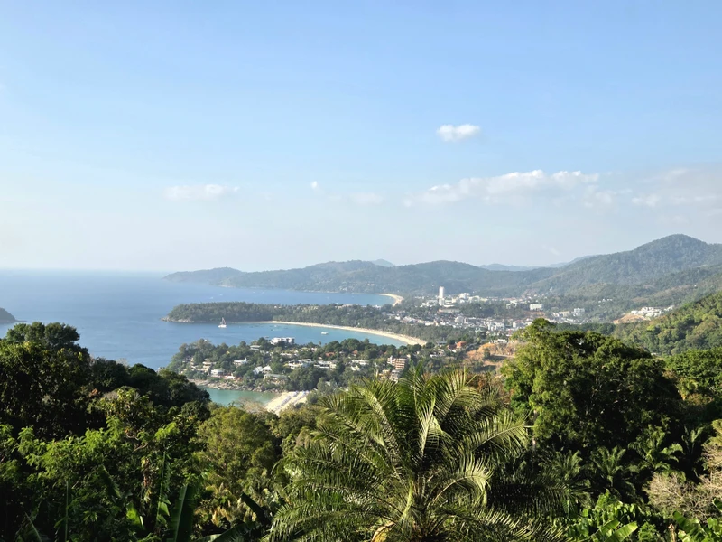 Мы получили большое удовольствие от путешествия по Пхукету с Леонидом. Прекрасно продуманная логистика, с учётом наших