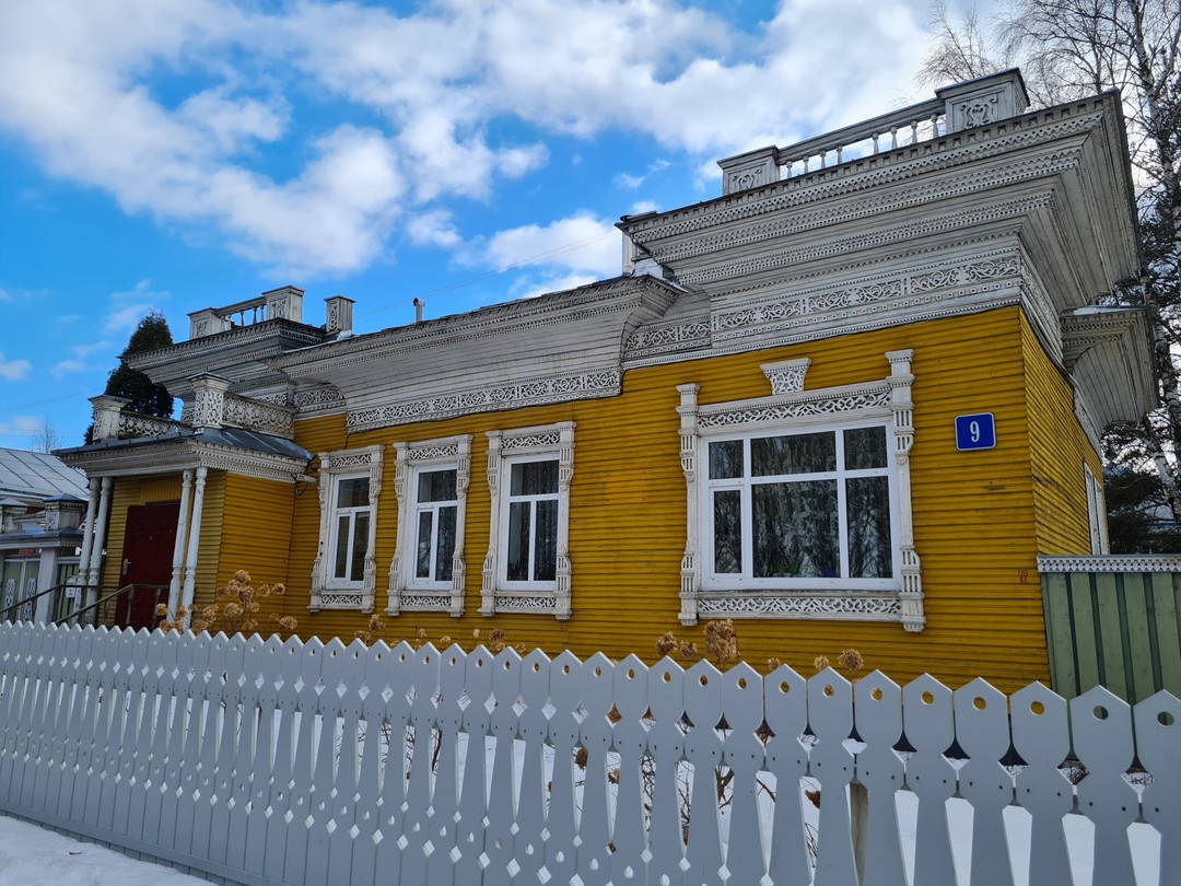Город, где резной палисад (Вероника)