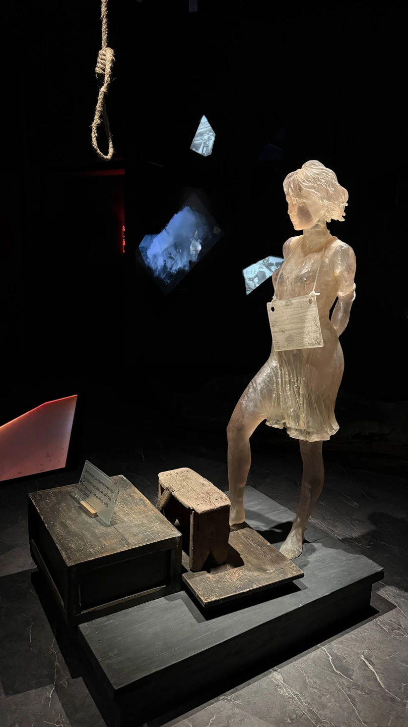 Экскурсия в Хатынь с Вадимом понравилась очень! Рассказывает Вадим просто шикарно, знания и его интерес к теме войны сразу ощущается)