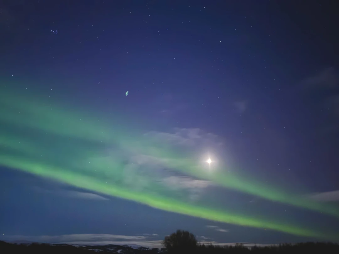 В погоню за полярным сиянием (Привалова)
