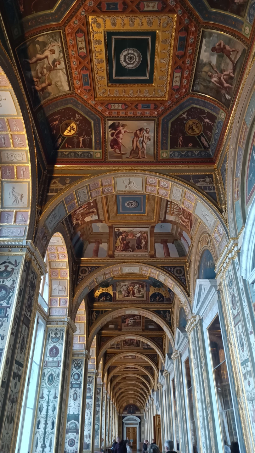 Потрясающая экскурсия! Насыщенная, но не перегруженная. Спасибо очаровательной Виктории за увлекательную прогулку! Идеальная программа для знакомства