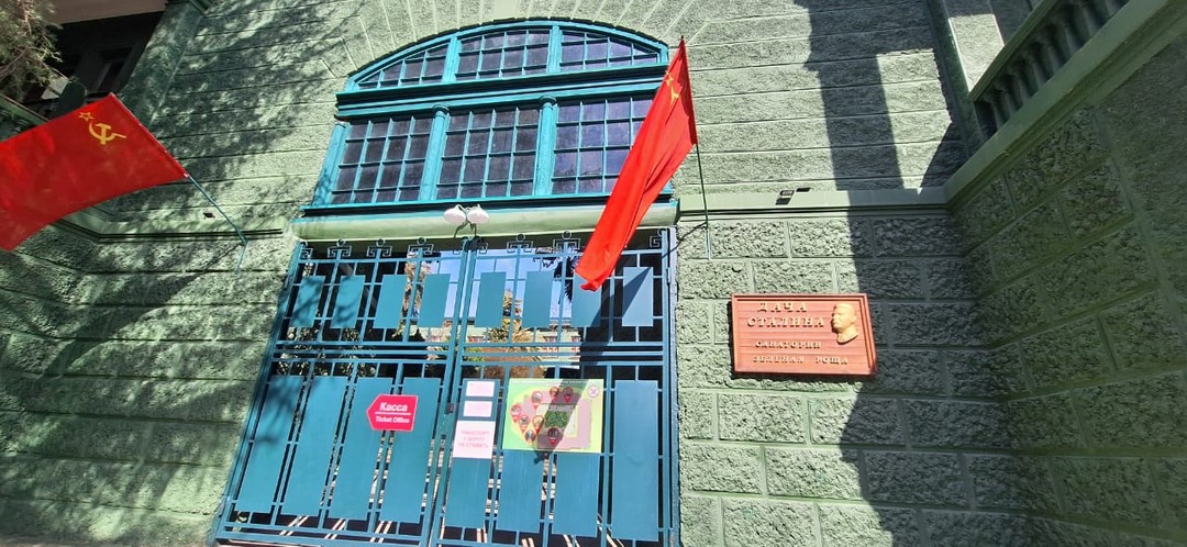 Были на экскурсии 12.03.2025. Всё понравилось. С погодой очень повезло. Илья интересно и подробно рассказывал на