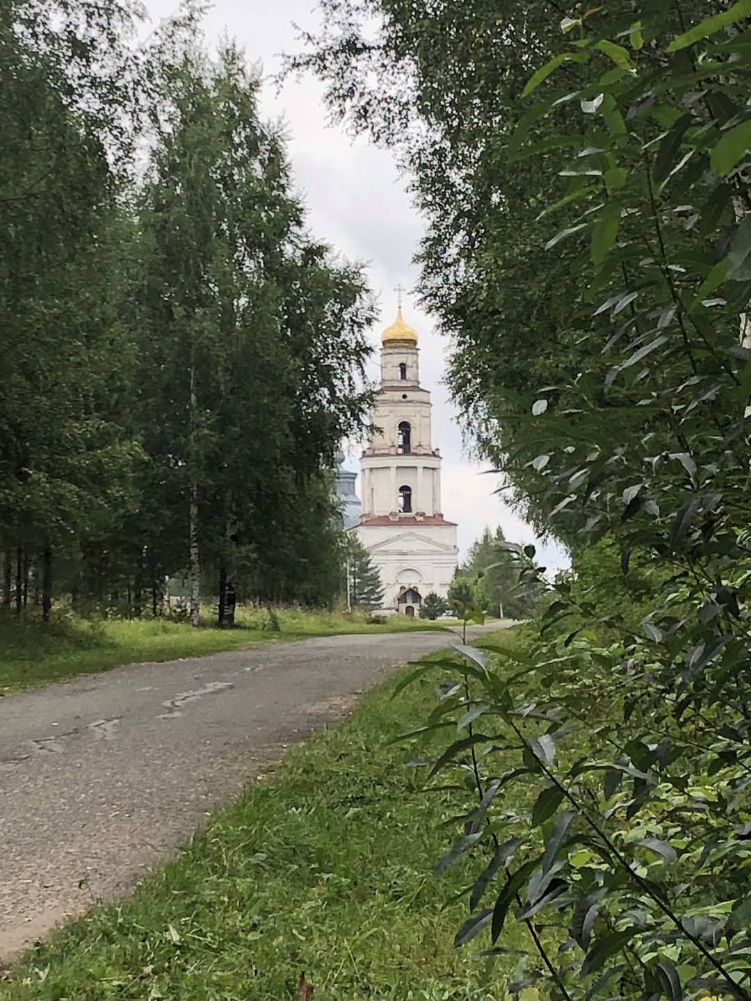 Благодарна Евгению за то, что он организовал поездку по такому востребованному маршруту. Мы побывали в храмах