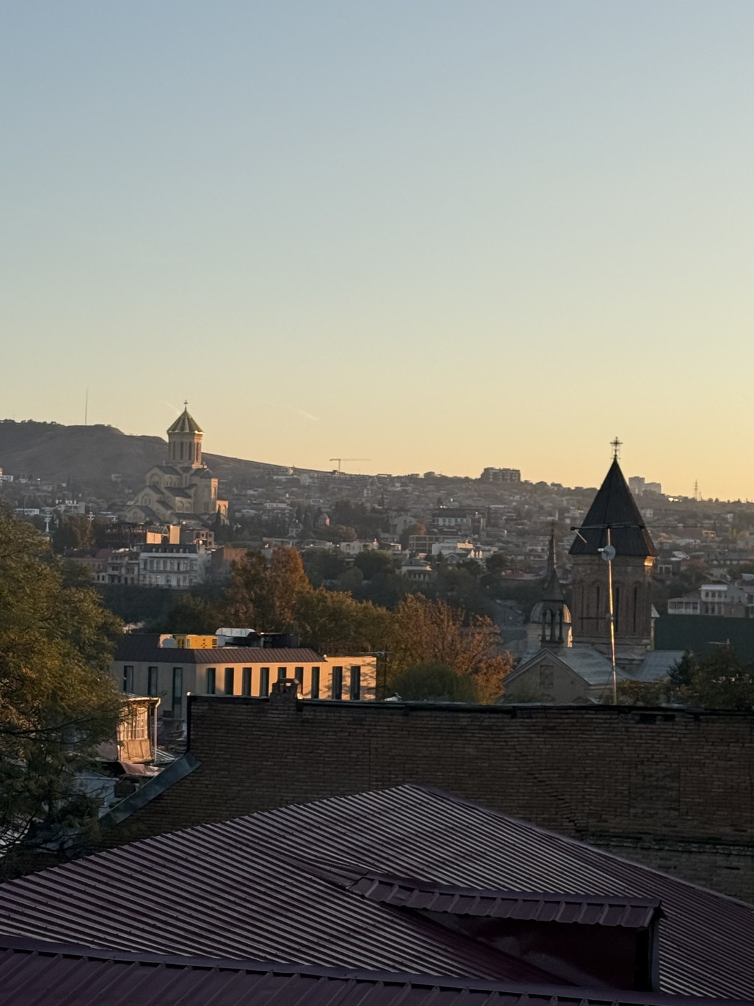 Хочу выразить огромную благодарность Токо за проведенную пешеходную экскурсию по Тбилиси, которая превзошла все наши ожидания.