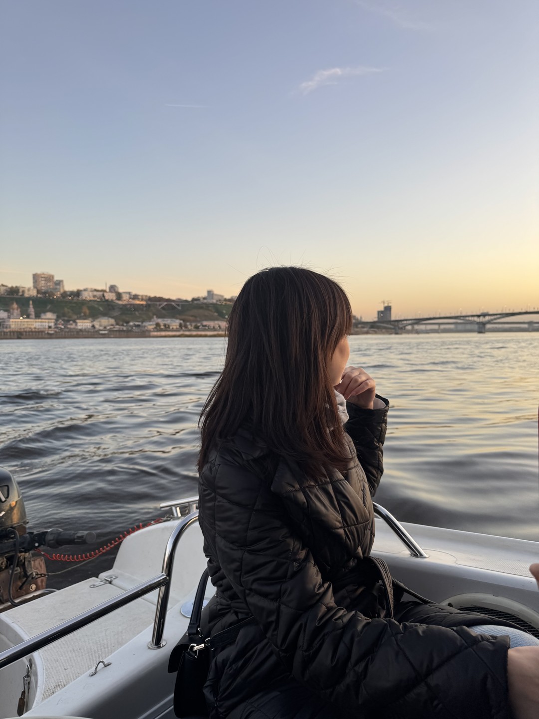 Замечательная прогулка по воде, увидеть величественный Нижний со стороны реки!! Какой же красивый, вечером в подсветке! Потрясающе!!!!