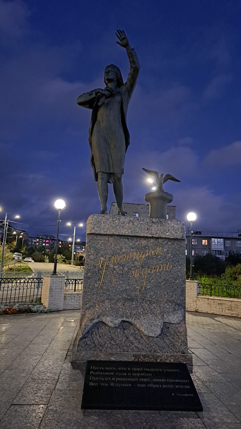 Отличная экскурсия, которую нам провёл Александр! Забрал прямо из дома. Много локаций, интересный рассказ, ответил на