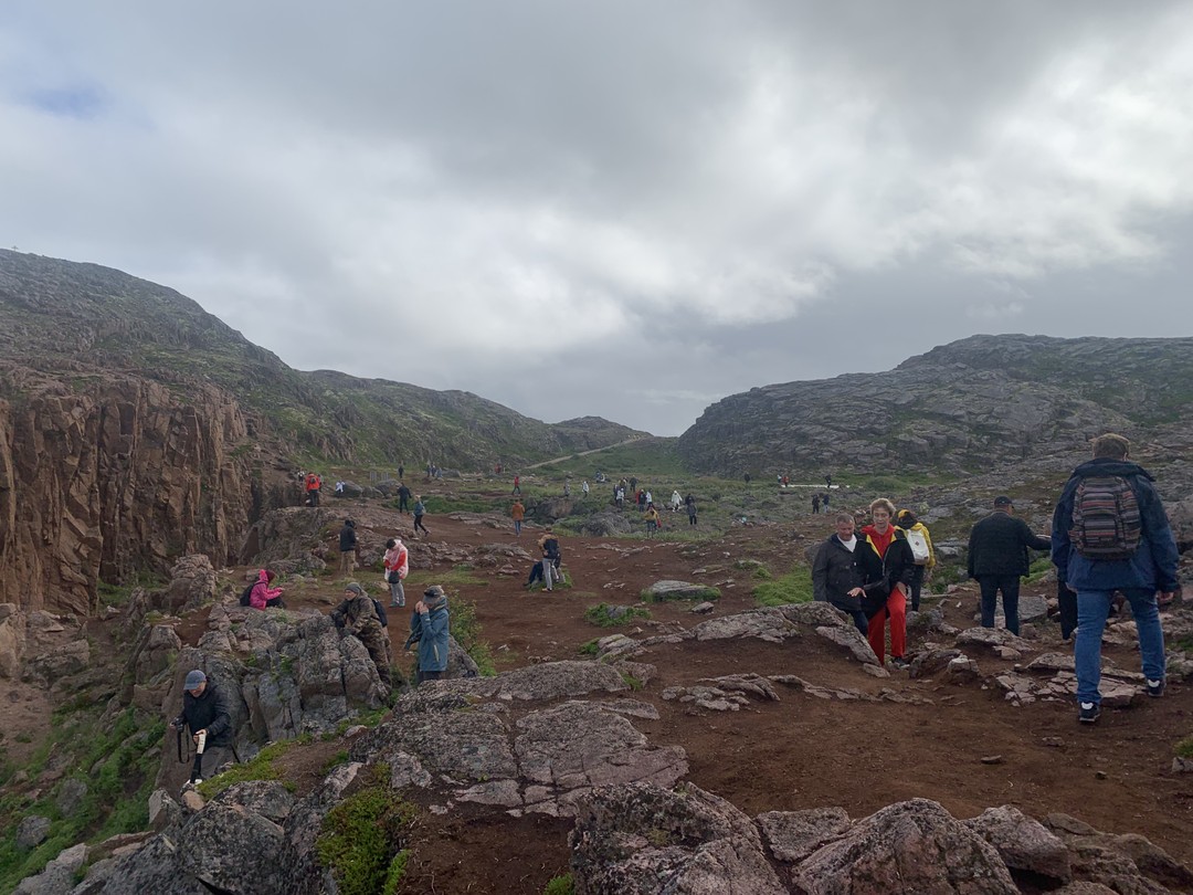 Нашу экскурсию проводил Юрий, очень интересный и приятный человек. Путешествие нам очень понравилось, но я бы