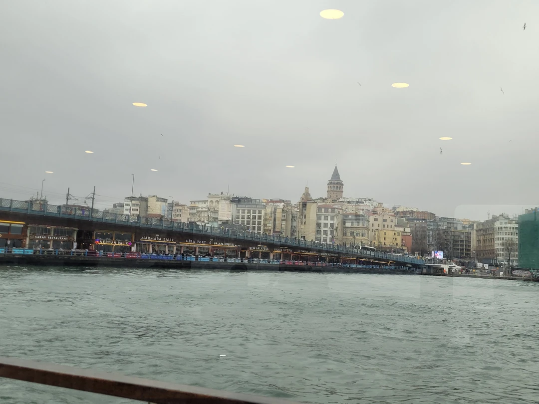 Не надо возлагать лишних надежд на экскурсию. Своих денег стоит -да. Ждать море информации и крутых