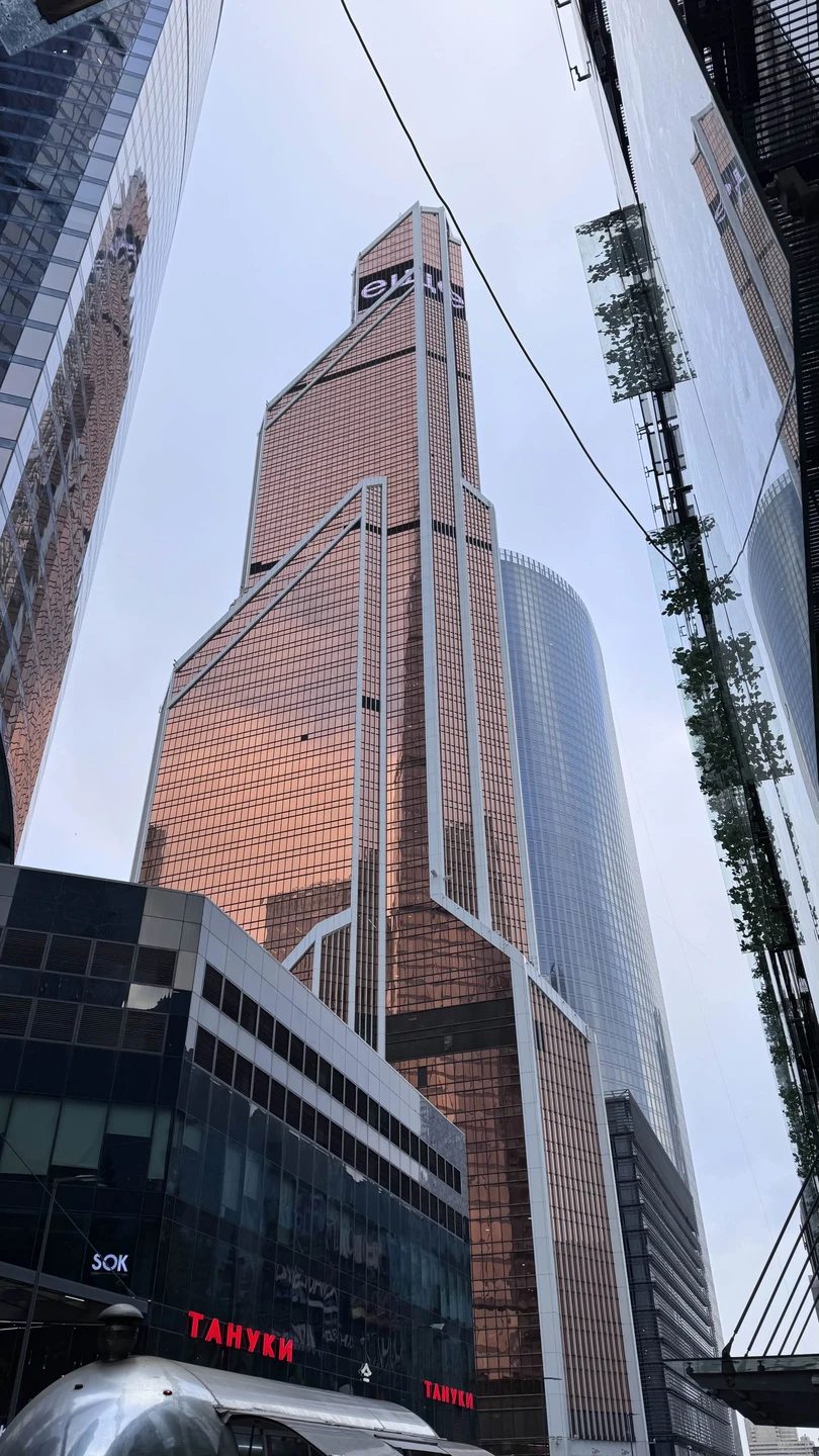 Экскурсия очень интересная и познавательная! Остались под большим впечатлением! Елену приятно слушать. Также хочется отметить интересную