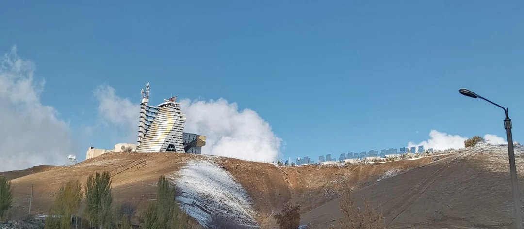 Экскурсия в Институт Солнца, Мечеть Хазрат Али Бува и на винодельню была потрясающей