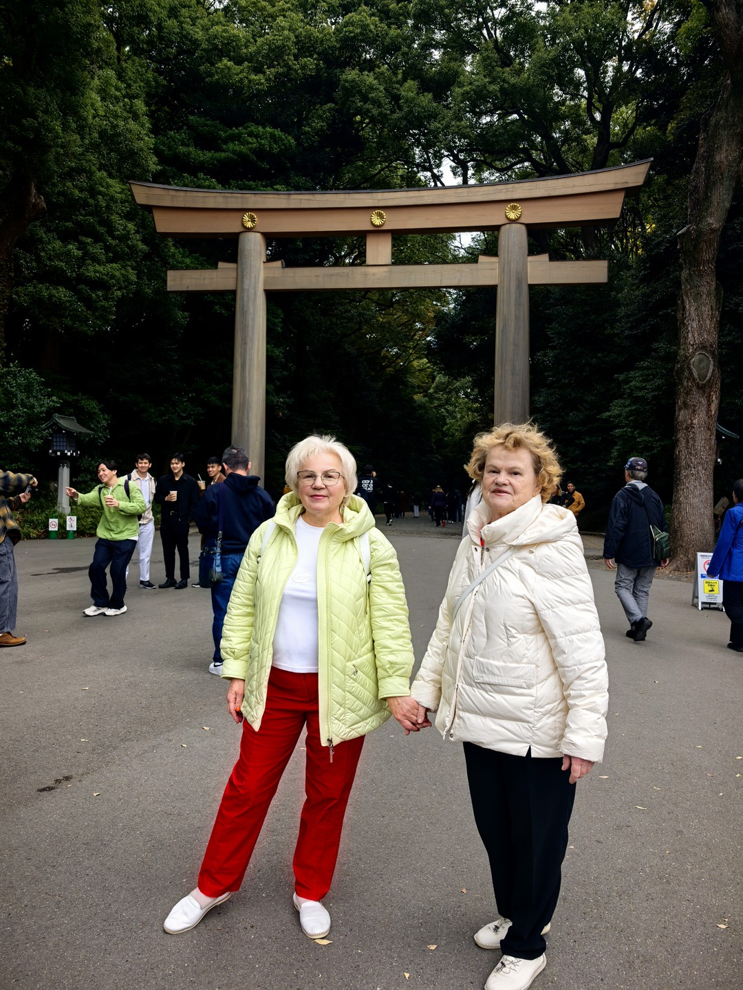 Экскурсия шикарная, Ольга профессионально рассказывает и показывает. Мы очень много успели посмотреть, узнать, почувствовать, пообедать, получить
