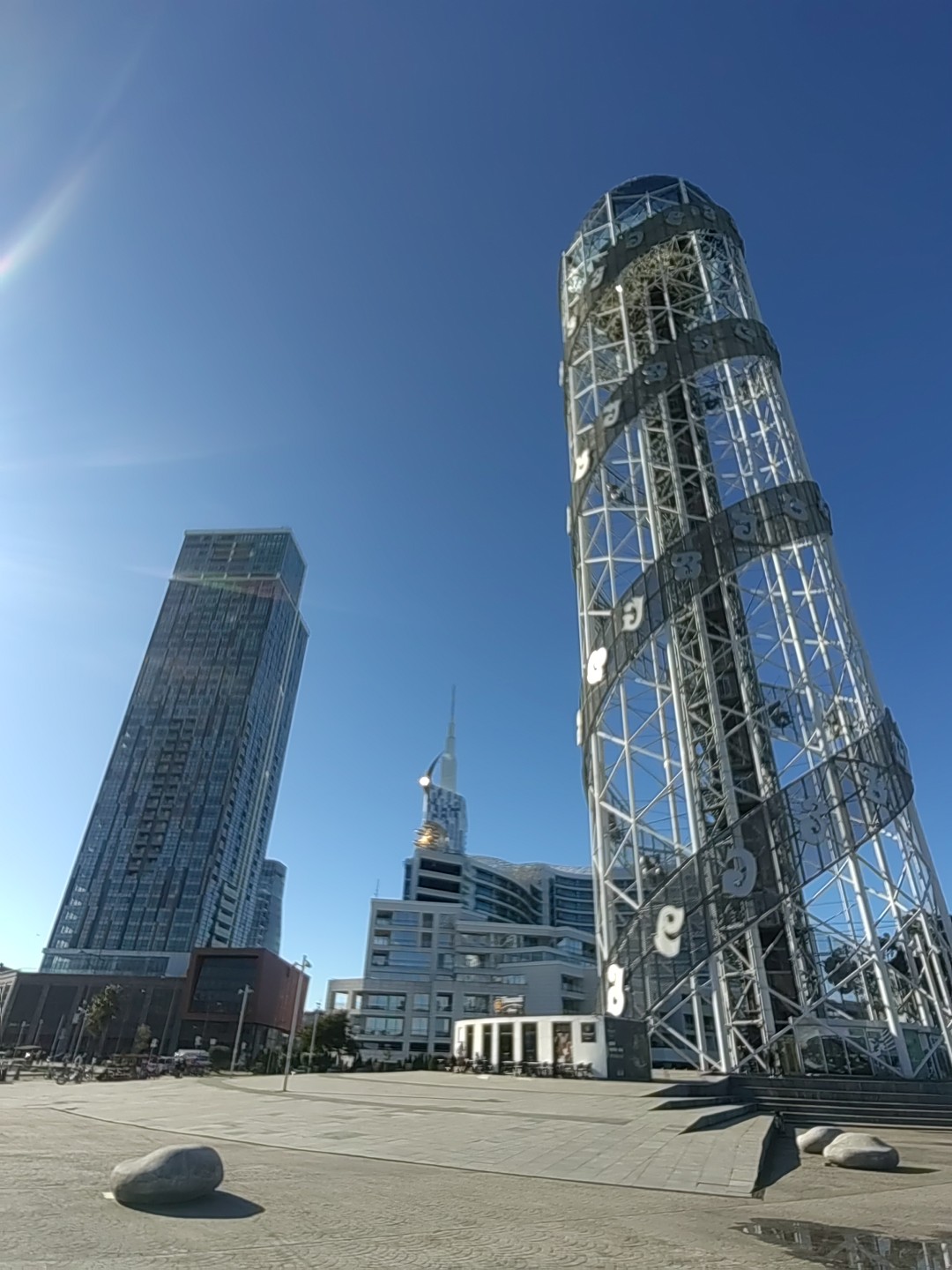 Александр провел очень интересную экскурсию по Батуми