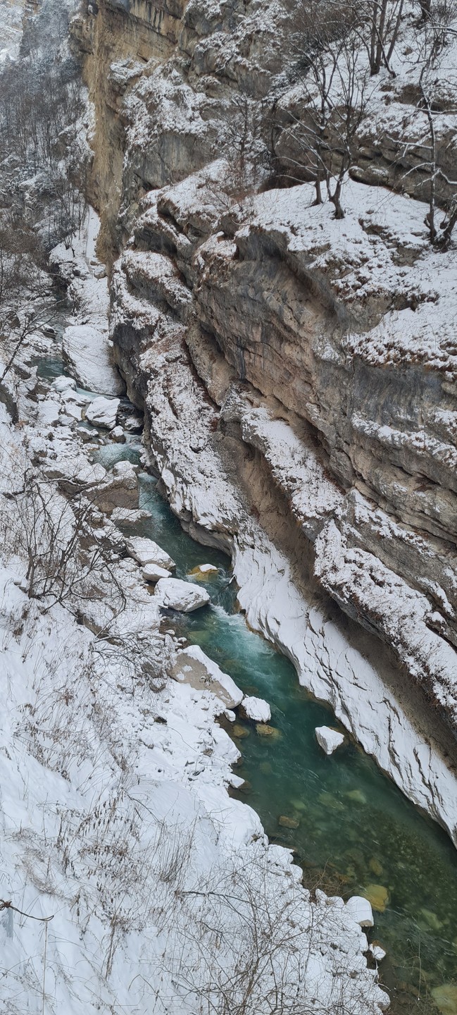 Т. к. погода на Языке Тролля была плохая, мы поменяли маршрут утром и не пожалели