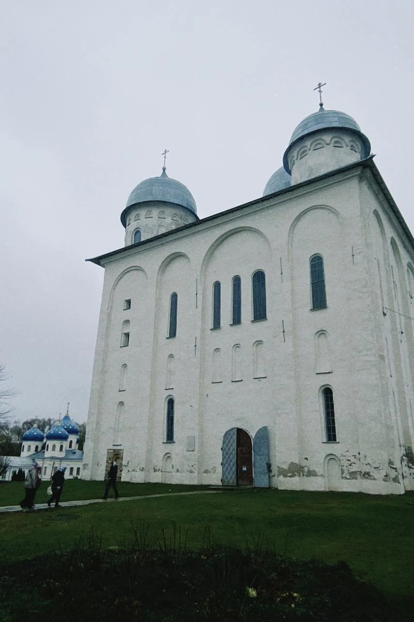 Я не особо люблю групповые экскурсии, потому что вечно "галопом по Европам".. но тут отмечу хороший