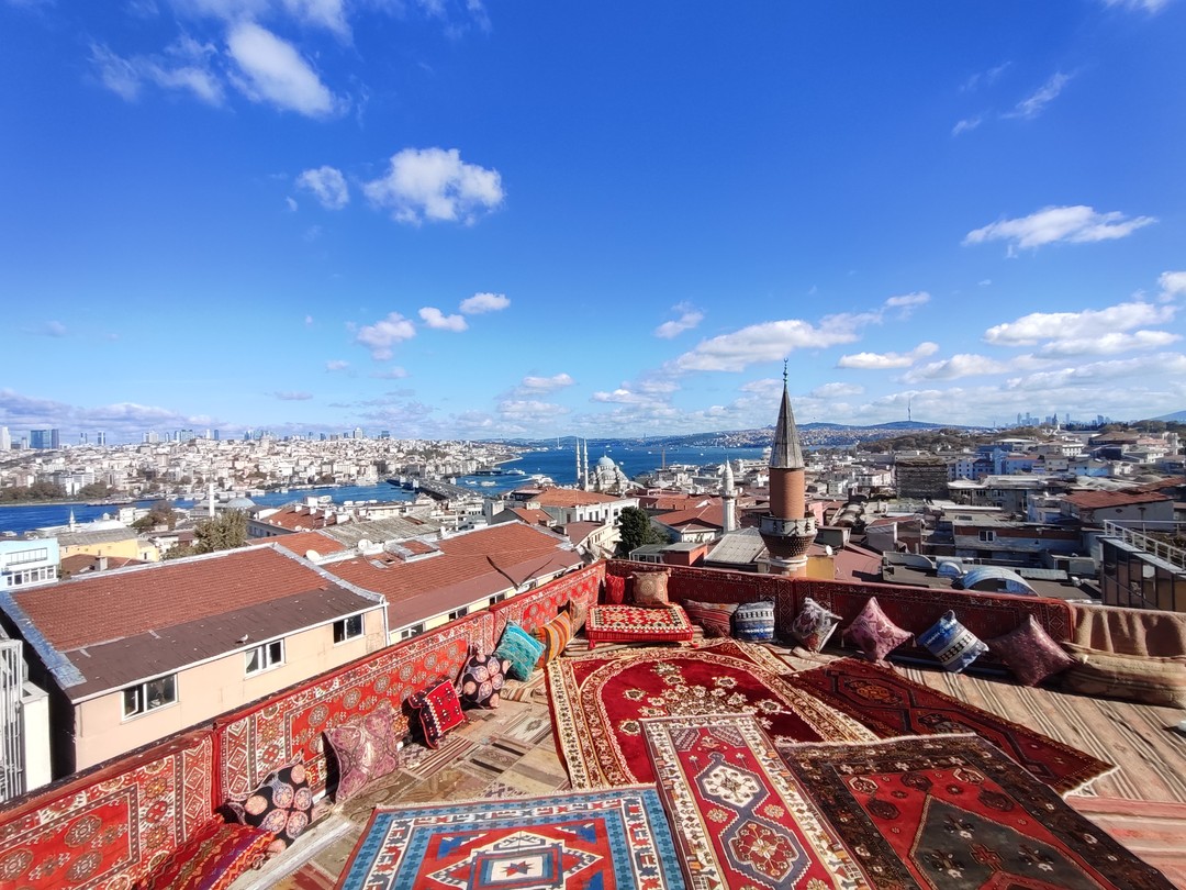Покорить топовые террасы Стамбула (Виктор)