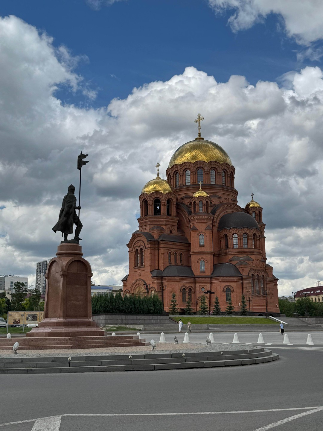 Большое спасибо экскурсоводу Андрею за познавательную экскурсию по Волгограду. Было очень интересно
