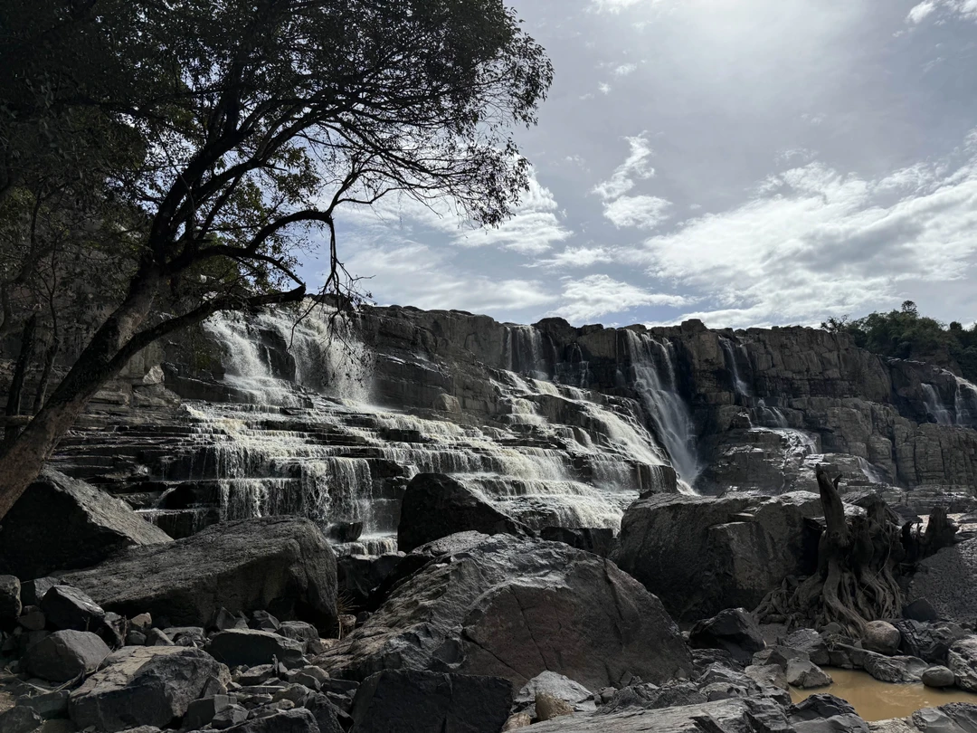Экскурсия нам очень понравилась. Михаил, как только приехал за нами в отель, расположил к себе абсолютно