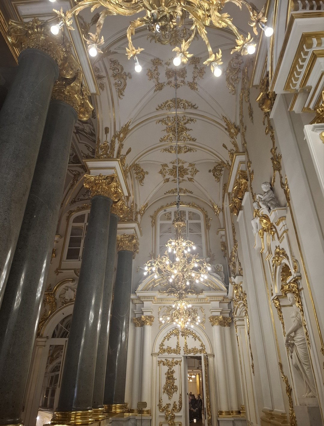 Нестандартный Эрмитаж (Нина)