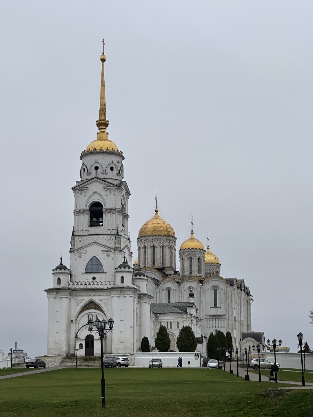 Познакомиться с Владимиром и фресками Рублёва в Успенском соборе на групповой экскурсии (Сергей)