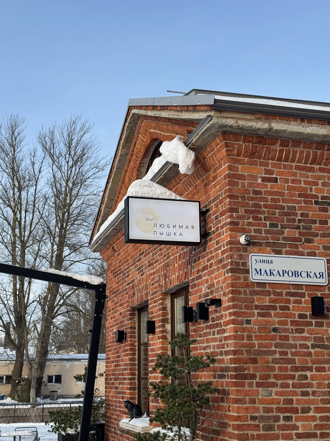 Эльдар потрясающий рассказчик, человек который ЛЮБИТ то, чем занимается и это чувствуется! Знание всех деталей +