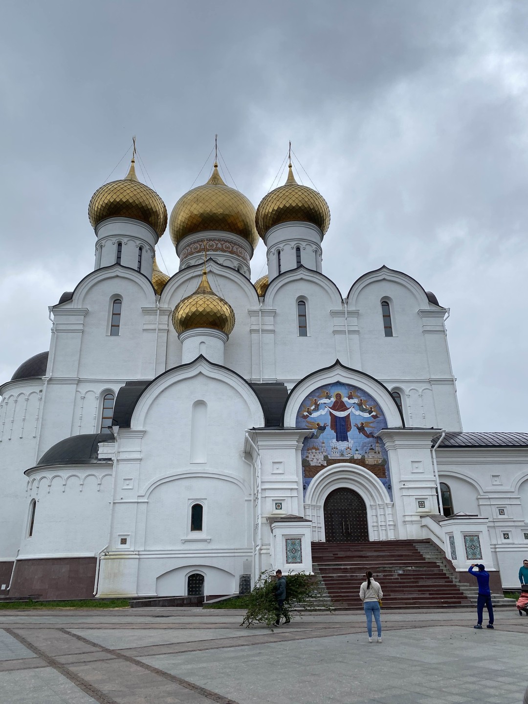 Знакомство с Ярославлем на авто-пешеходной экскурсии в группе (Игорь)