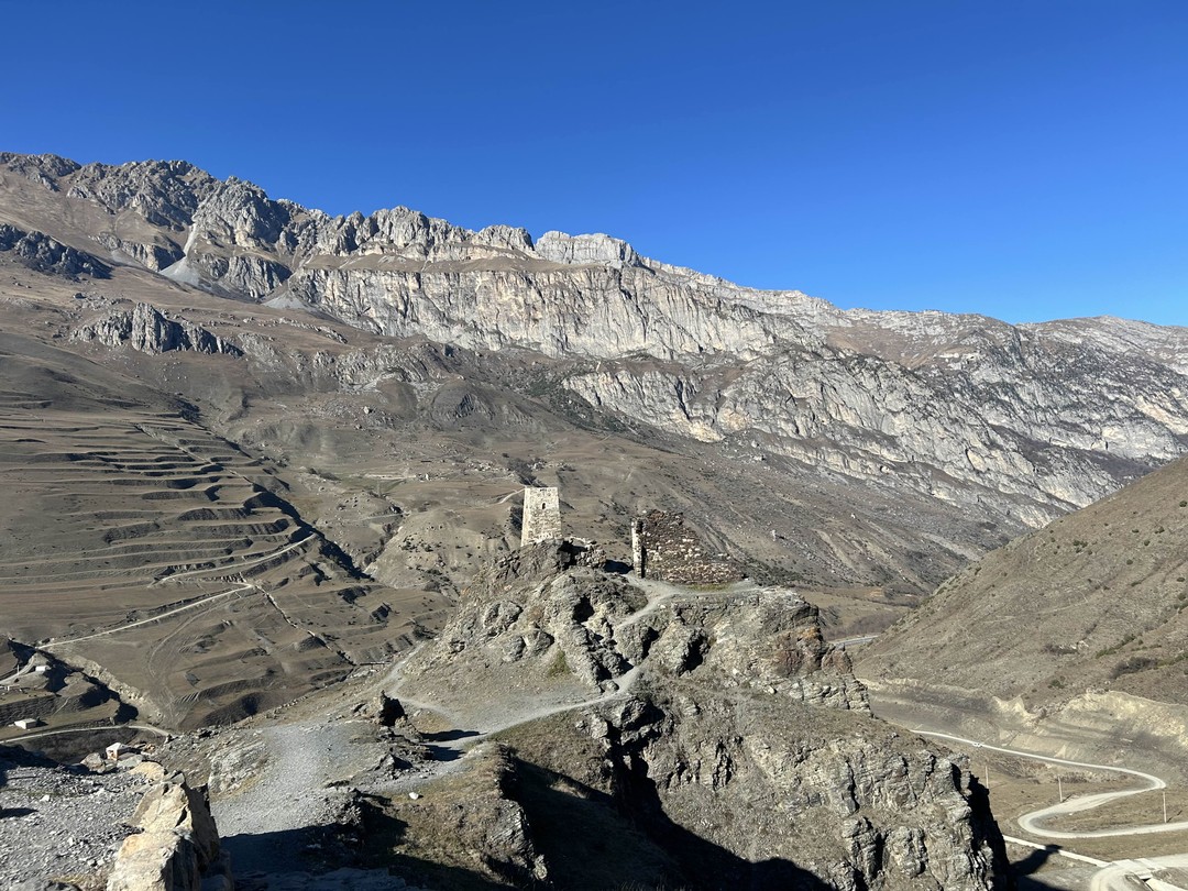 Брал экскурсию в ноябре. Гид Альберт - профессионал своего уровня, провел по всем знаковым местам маршрута
