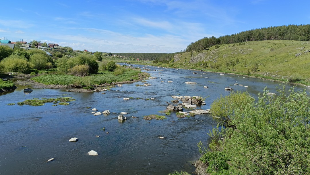 Для тех, кто начинает свое знакомство с природой Екатеринбурга, обязательно нужно посетить визитные карточки города- это