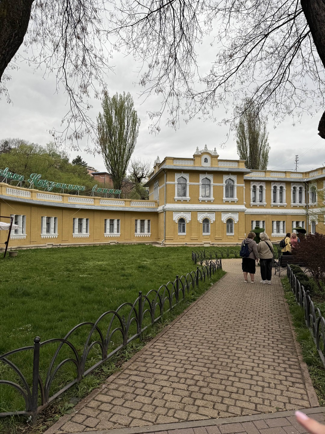 Все понравилось. Получилась хорошая экскурсия, несмотря на дождливую погоду