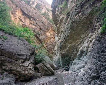 Карадахская теснина, Датунский храм и «Язык тролля»