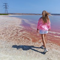 Фото отзыва 1: экскурсия "Яркость на максимум: розовое озеро, марсианские пейзажи и пикник на горе"