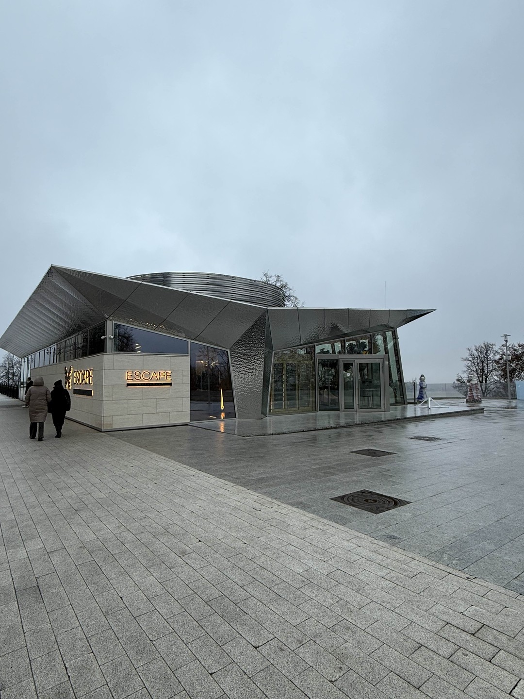 Супер интересная и максимально наполненная экскурсия! Огромная благодарность Виктории за увлекающую подачу материала, мы успели узнать