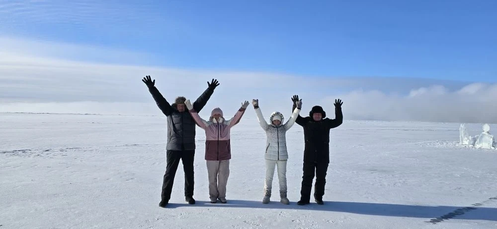 Хочу выразить огромную благодарность нашему замечательному гиду Марине за незабываемую поездку в Листвянку! Это было по-нанастоящему