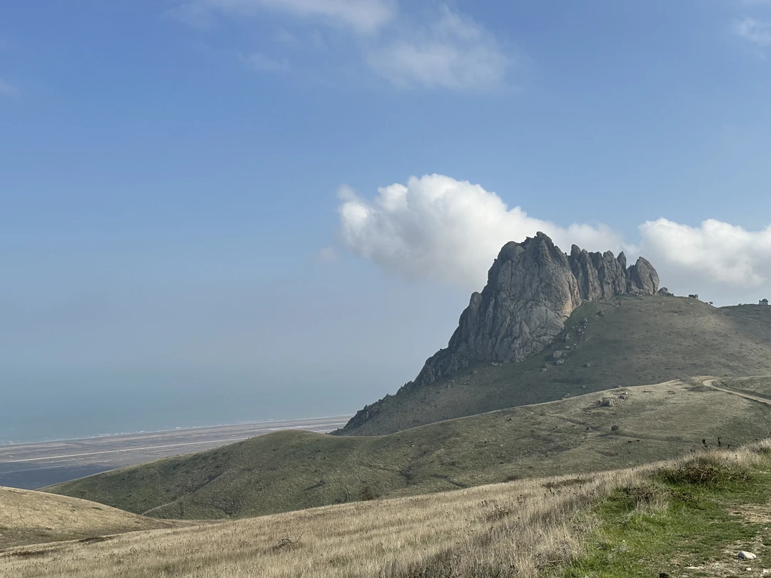Огромное спасибо Орхану за организацию экскурсии. Нас встретил гид Наваи, очень интересный рассказчик, совершенно не скучали