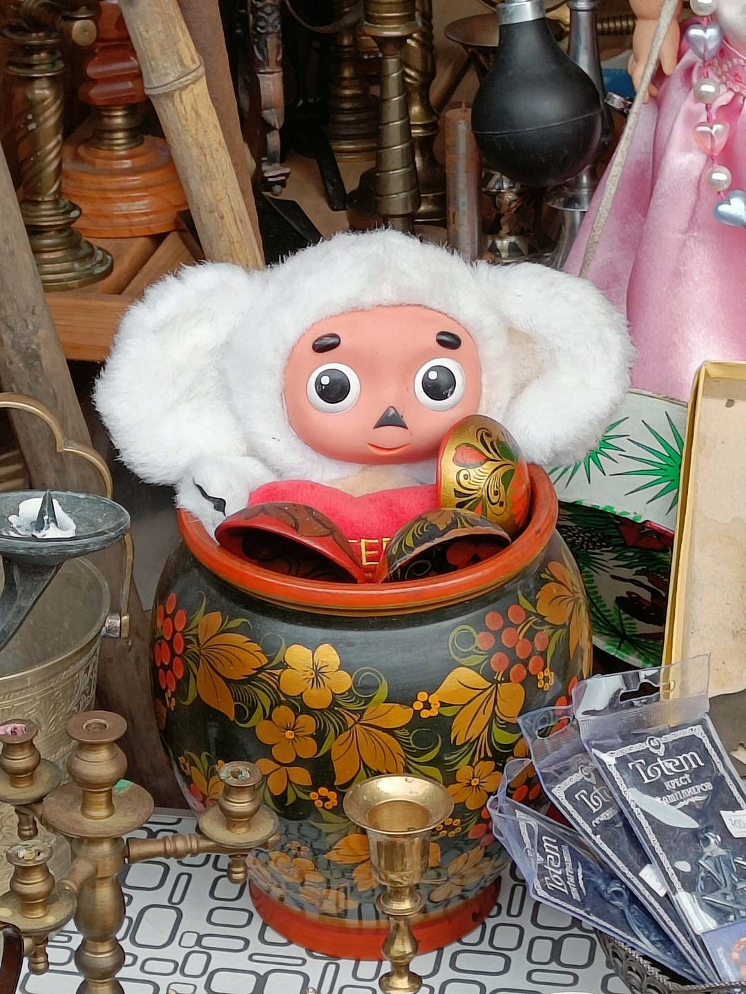 Удельная и барахолка, или Когда спальный район таит шедевры