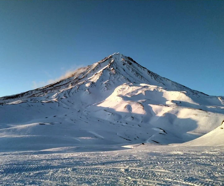 На снегоходе - к Авачинскому вулкану