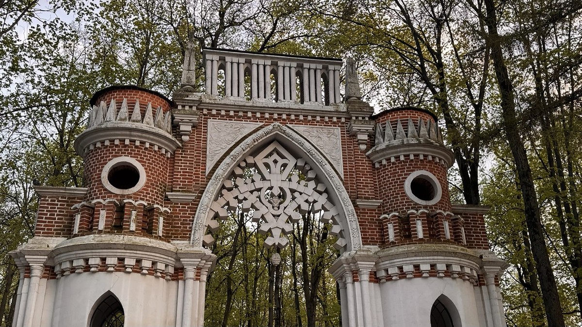 Главное изображение экскурсии - Царицыно не только для царей