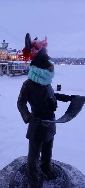 интересная компания)