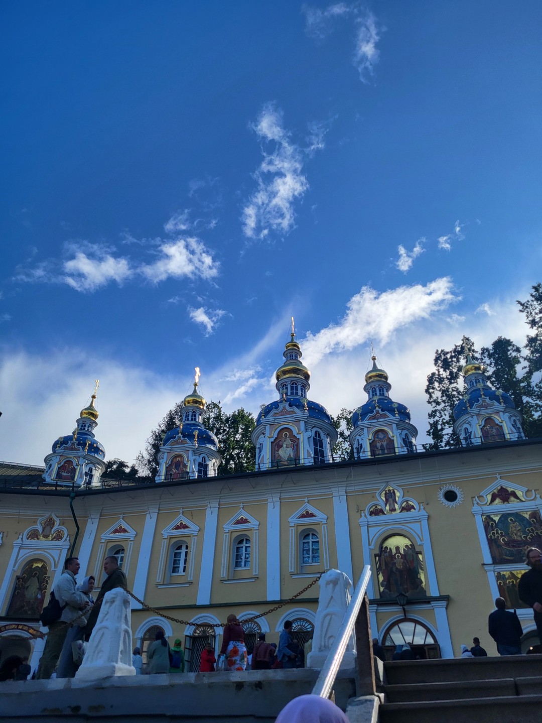 Автобусная экскурсия из Пскова в Изборск и Печоры (Карина)
