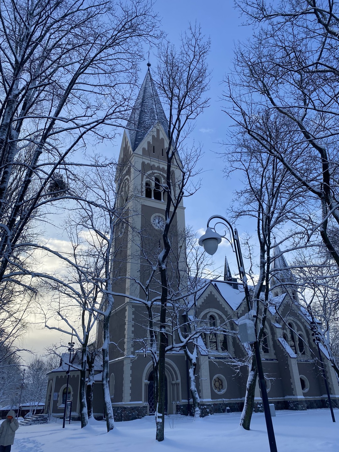 Очень качественная и интересная экскурсия! Хорошо построен маршрут, очень интересный рассказ. Алла прекрасно взаимодействует с детьми