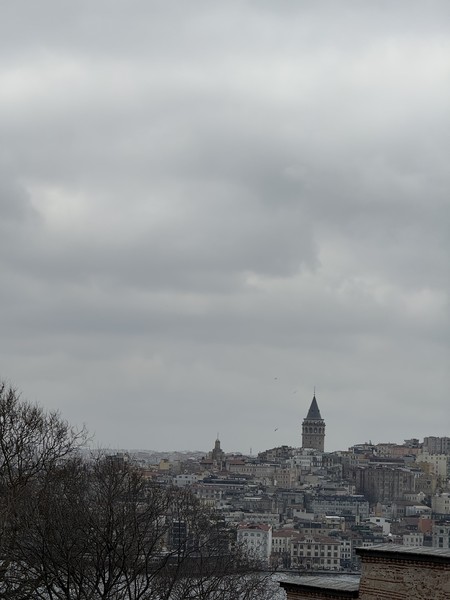 Экскурсия понравилась. Соответствует описанию. Нашим гидом был Измир. Выстроил осмотр